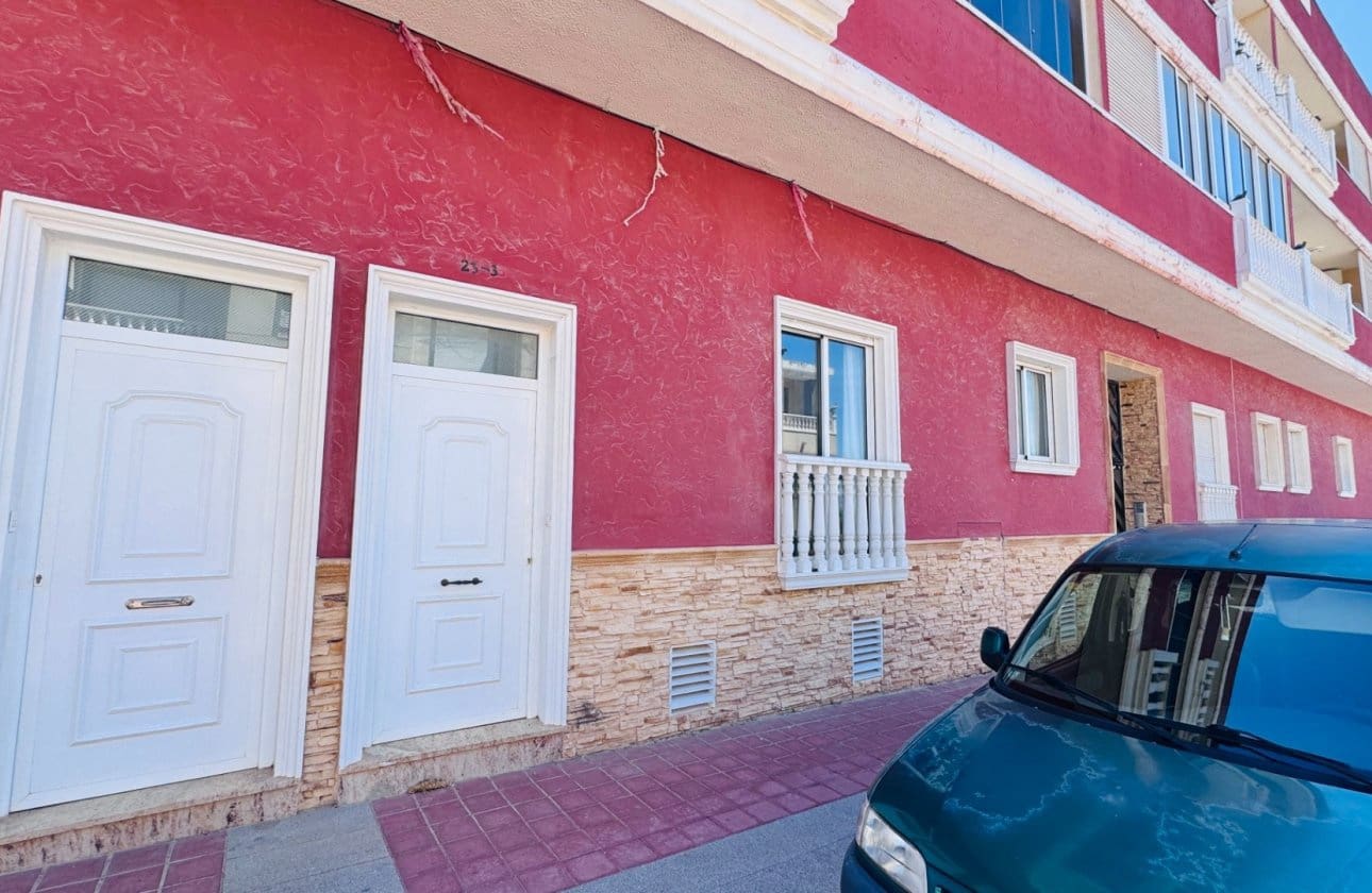 3 bedroom Apartment for sale in Algorfa with pool garage - € 124,950 (Ref: 9850124)