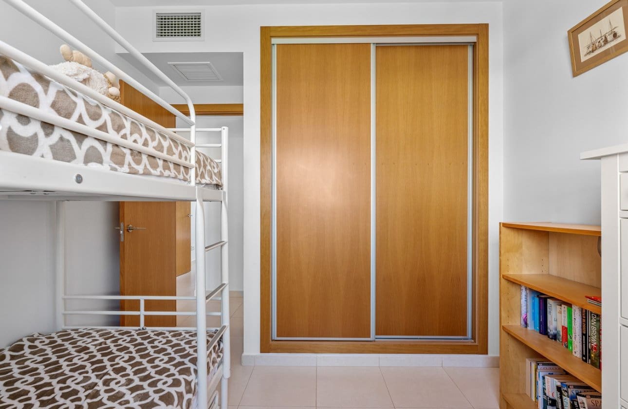 3 makuuhuone Omakotitalo myytävänä paikassa Ciudad Quesada mukana uima-altaan - 260 000 € (Ref: 9861346)