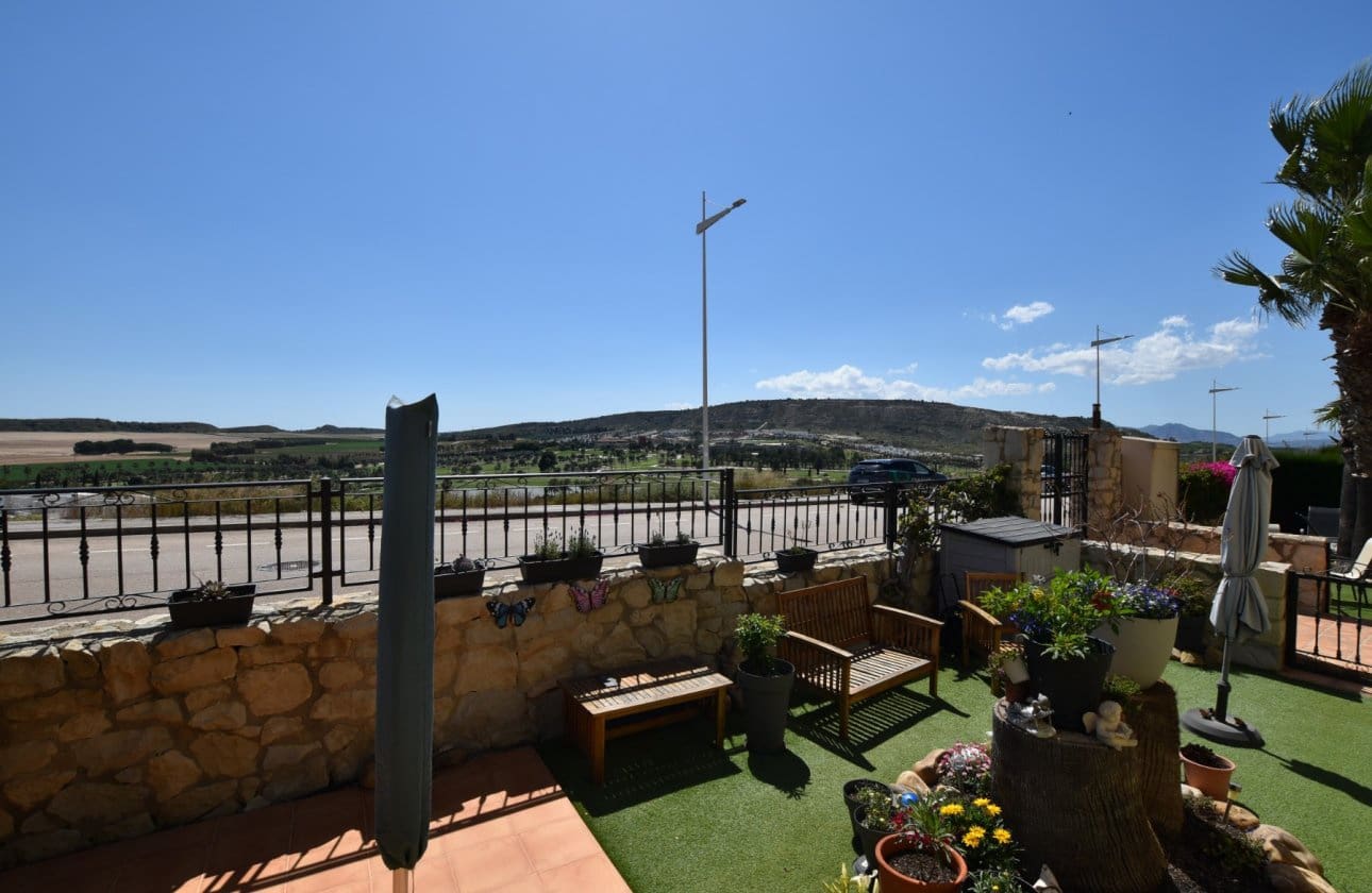 2 bedroom Apartment for sale in Algorfa with pool - € 210,000 (Ref: 9861347)