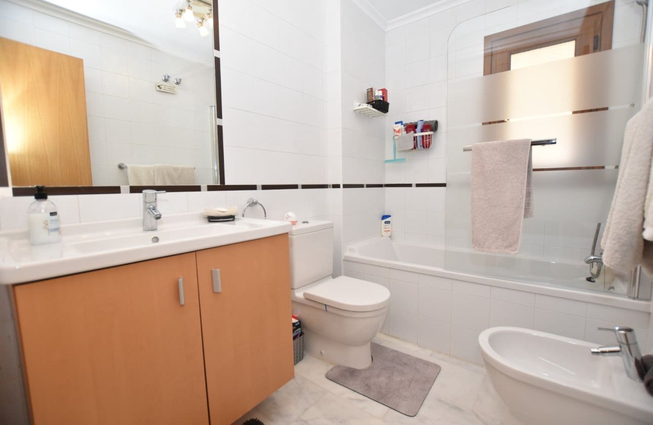 2 bedroom Apartment for sale in Algorfa with pool - € 210,000 (Ref: 9861347)