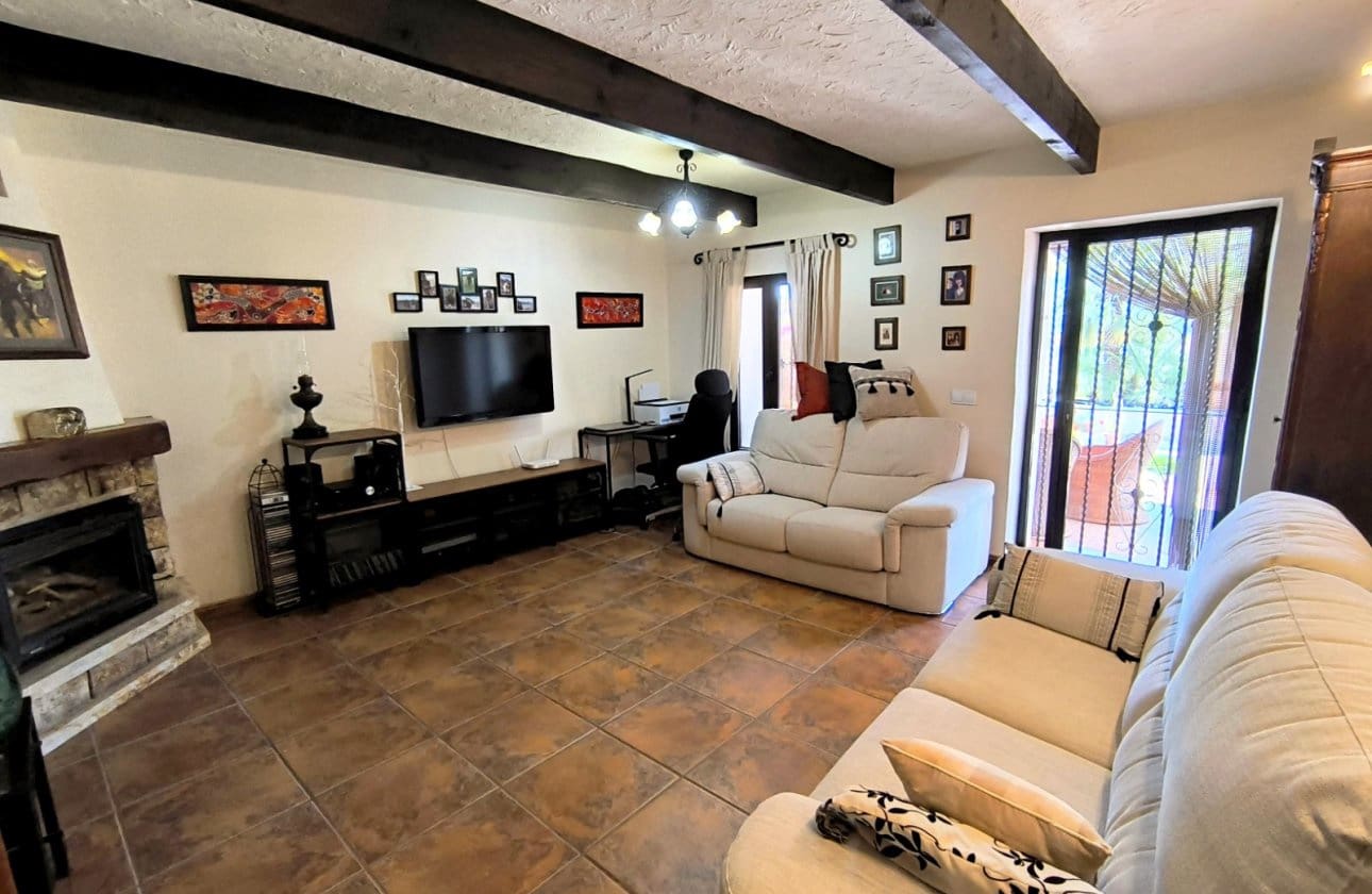 4 Zimmer Finca/Landgut zu verkaufen in Albatera - 345.000 € (Ref: 9877126)
