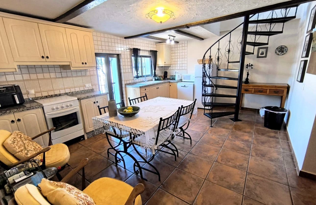 4 Zimmer Finca/Landgut zu verkaufen in Albatera - 345.000 € (Ref: 9877126)
