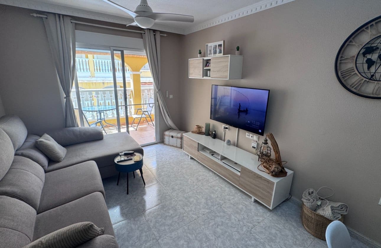 2 slaapkamer Appartement te koop in Algorfa met zwembad garage - € 139.950 (Ref: 9889293)