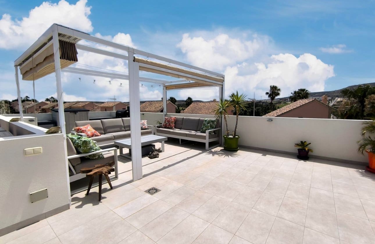 Apartamento de 2 habitaciones en Algorfa en venta con piscina garaje - 259.950 € (Ref: 9894895)