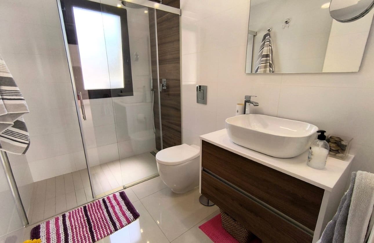 Apartamento de 2 habitaciones en Algorfa en venta con piscina garaje - 259.950 € (Ref: 9894895)