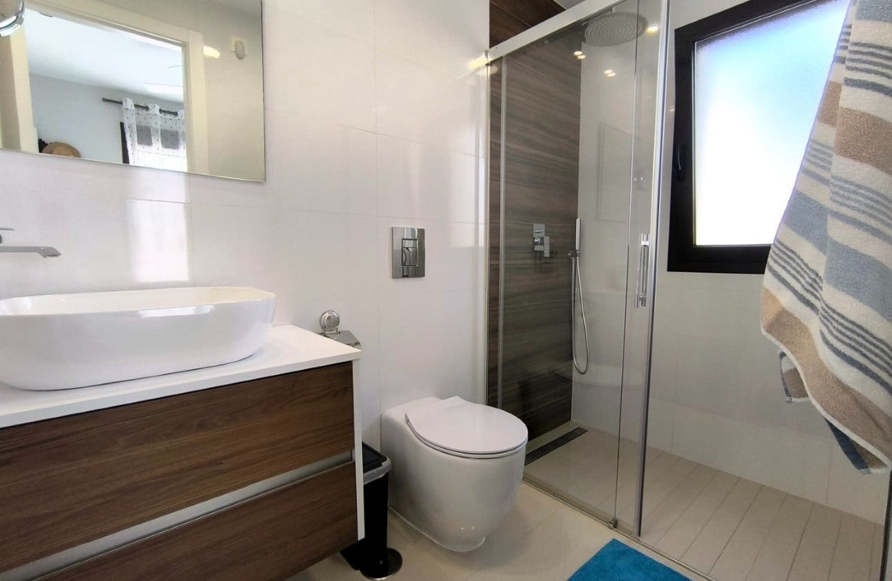 Apartamento de 2 habitaciones en Algorfa en venta con piscina garaje - 259.950 € (Ref: 9894895)