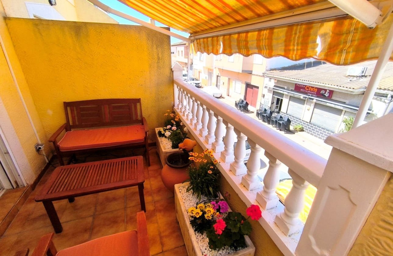 2 bedroom Apartment for sale in Orihuela with pool - € 90,000 (Ref: 9921178)