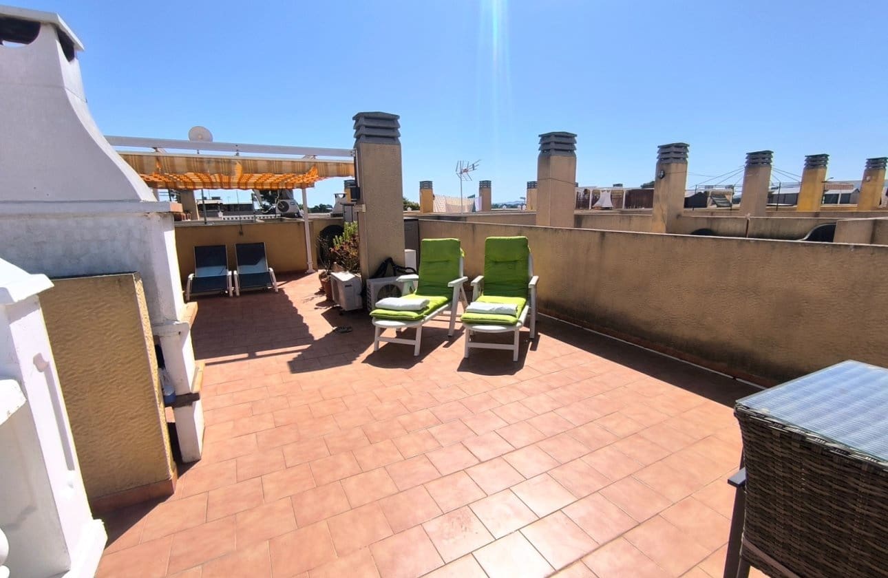 2 bedroom Apartment for sale in Orihuela with pool - € 90,000 (Ref: 9921178)
