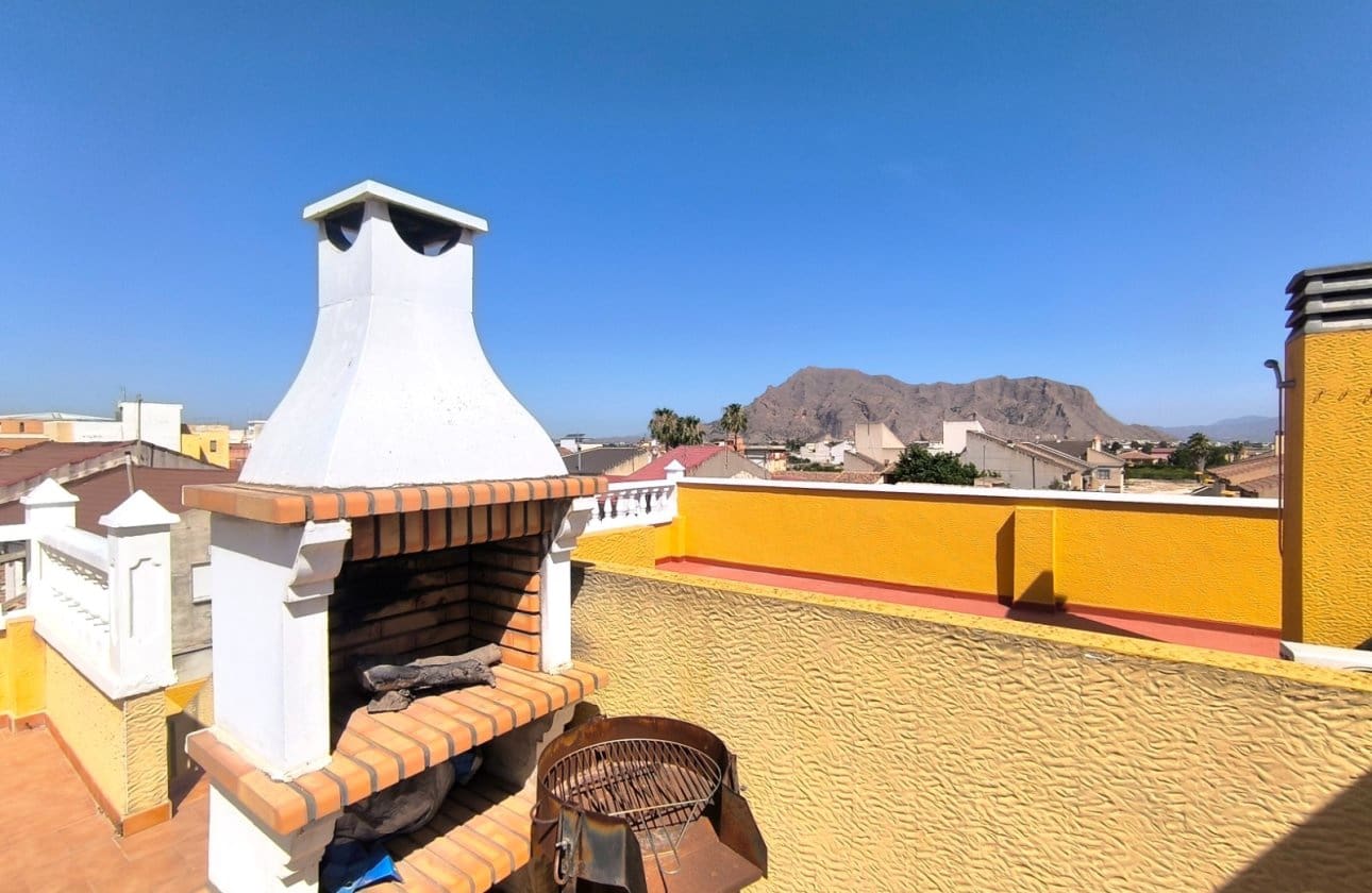 2 bedroom Apartment for sale in Orihuela with pool - € 90,000 (Ref: 9921178)