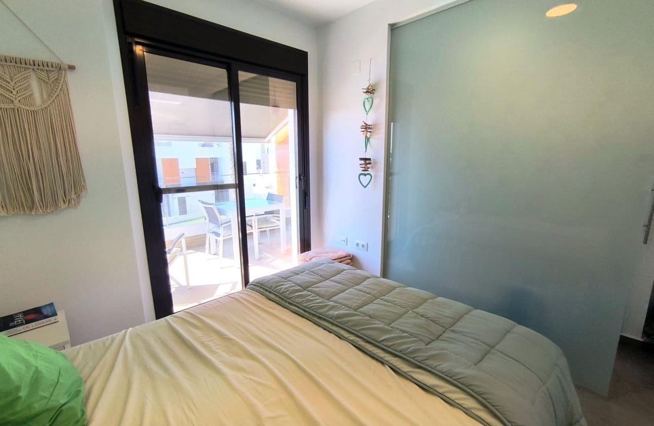 2 soveværelse Lejlighed til salg i Algorfa med swimmingpool - € 249.950 (Ref: 9938700)