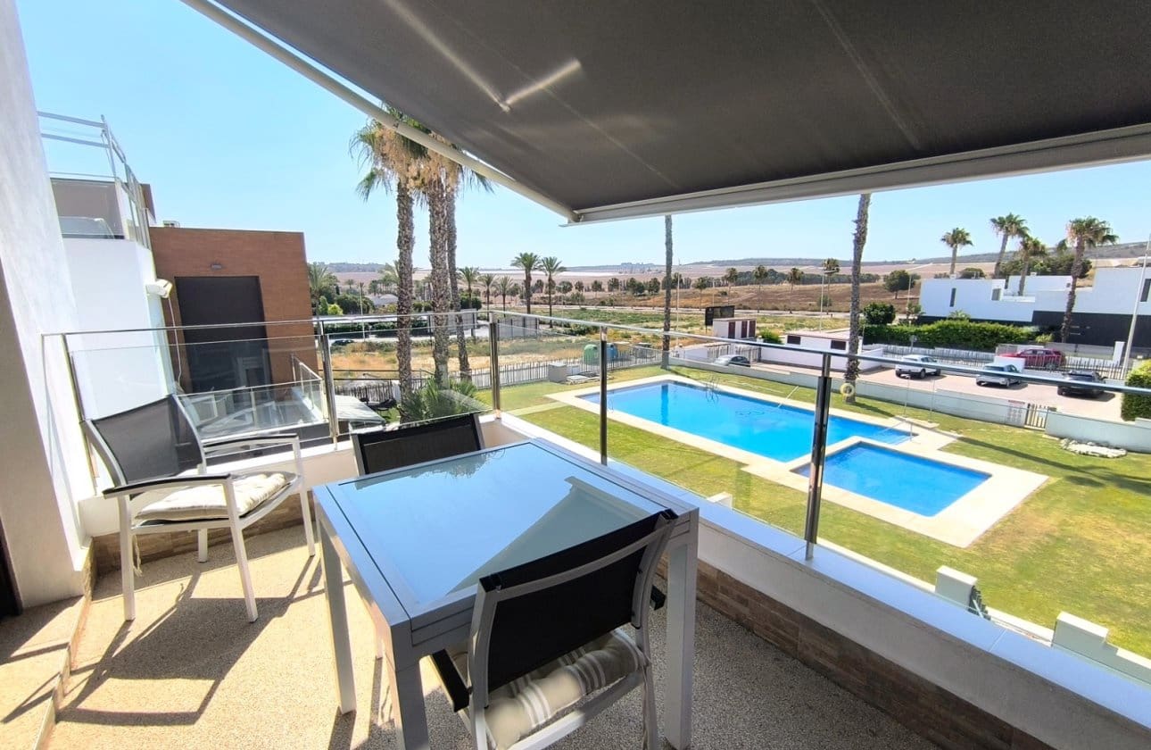 2 soveværelse Lejlighed til salg i Algorfa med swimmingpool - € 249.950 (Ref: 9938700)