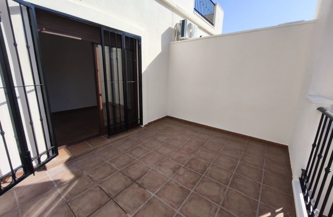 3 sovrum Semi-fristående Villa till salu i Algorfa med pool - 235 000 € (Ref: 9946042)