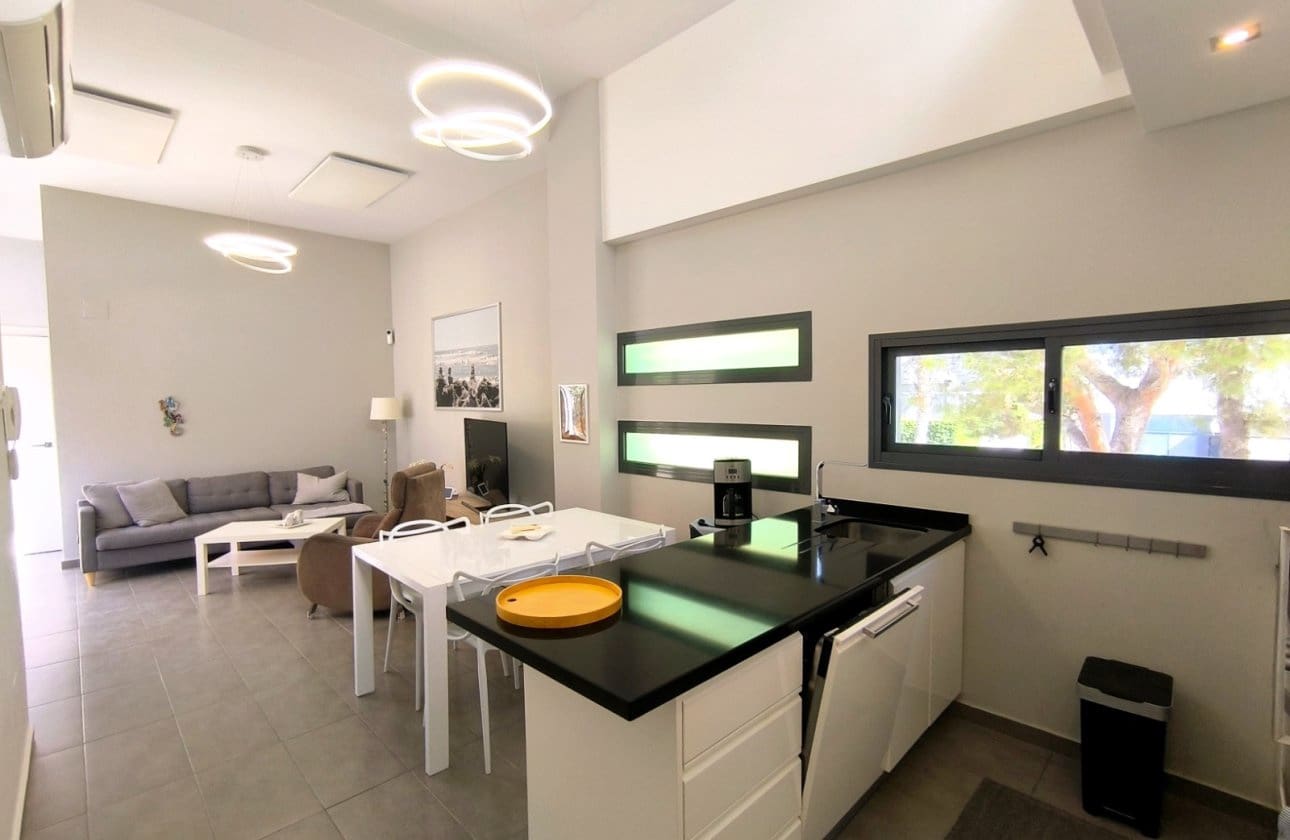 3 chambre Villa/Maison Semi-Mitoyenne à vendre à Algorfa avec piscine garage - 325 000 € (Ref: 9946611)