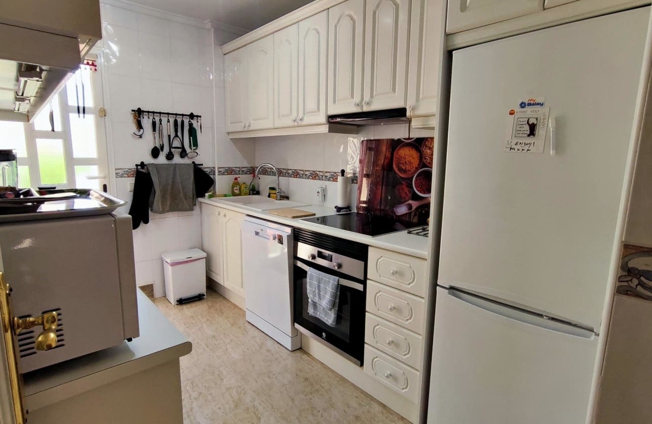 3 makuuhuone Omakotitalo myytävänä paikassa Ciudad Quesada mukana uima-altaan - 237 500 € (Ref: 9958288)
