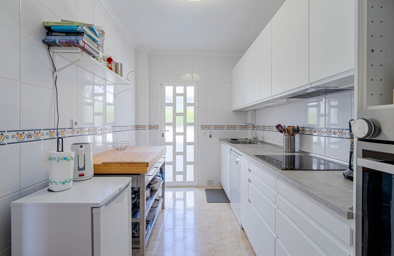 3 bedroom Townhouse for sale in Dona Pepa with pool - € 285,000 (Ref: 9972249)