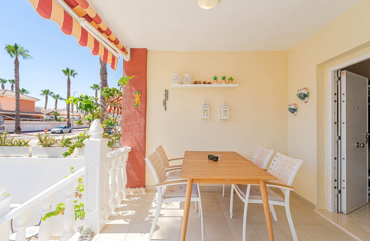 3 bedroom Townhouse for sale in Dona Pepa with pool - € 285,000 (Ref: 9972249)