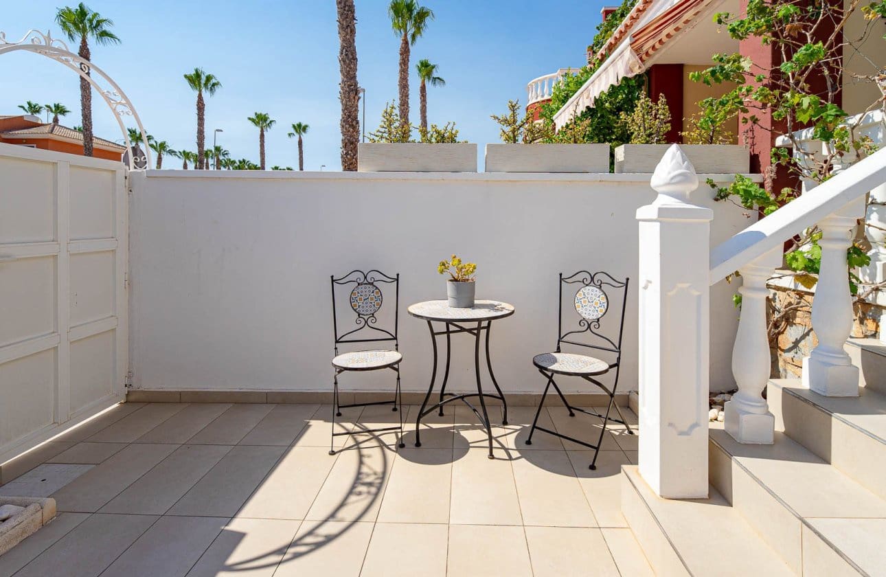 3 bedroom Townhouse for sale in Dona Pepa with pool - € 285,000 (Ref: 9972249)