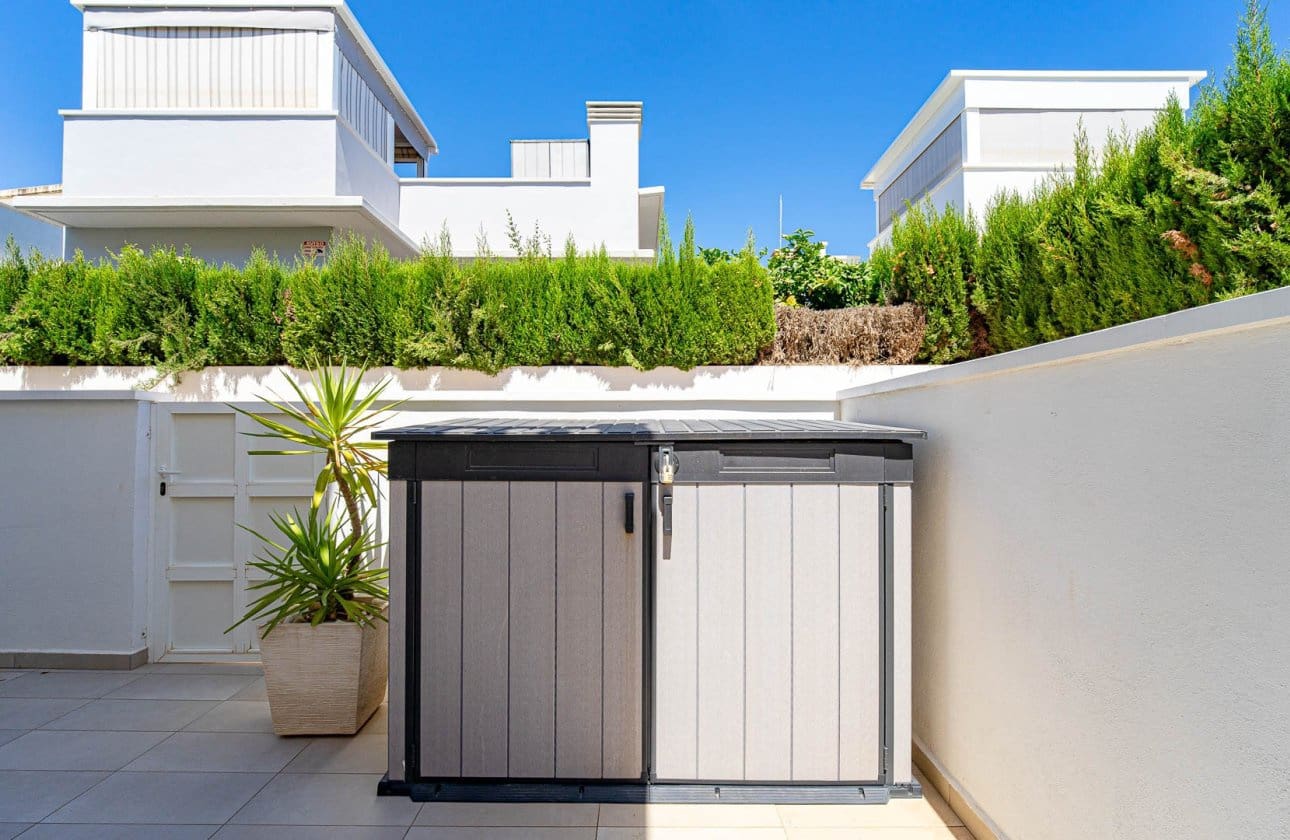 3 bedroom Townhouse for sale in Dona Pepa with pool - € 285,000 (Ref: 9972249)