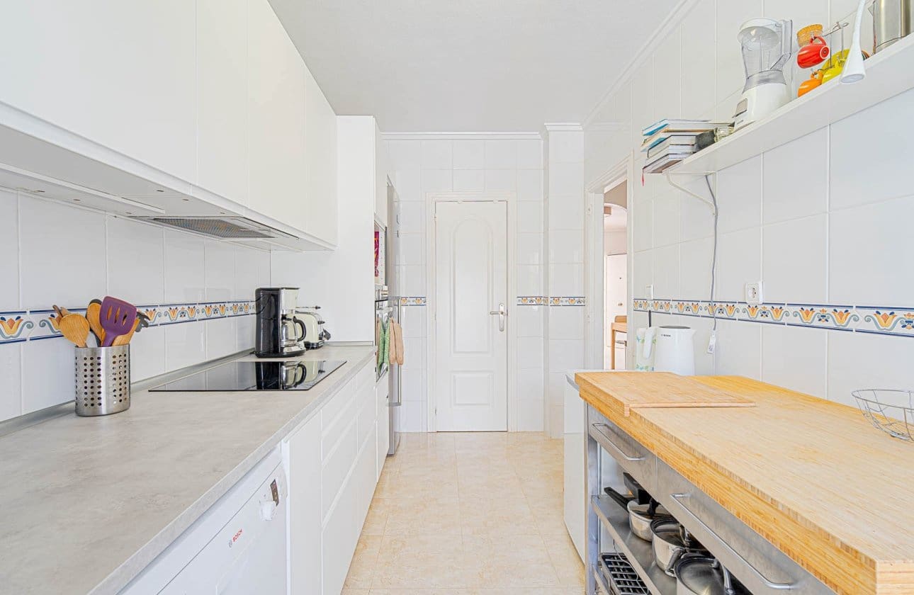 3 bedroom Townhouse for sale in Dona Pepa with pool - € 285,000 (Ref: 9972249)