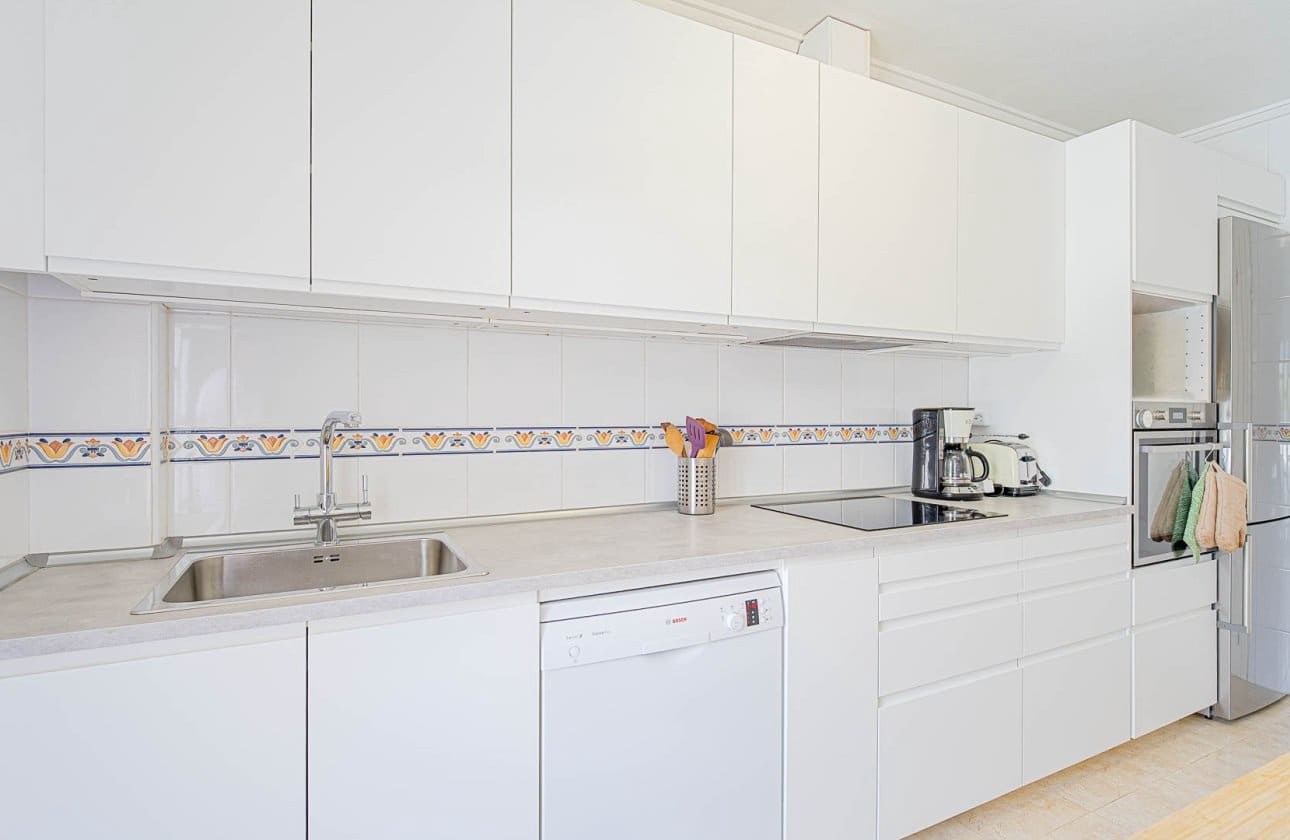 3 bedroom Townhouse for sale in Dona Pepa with pool - € 285,000 (Ref: 9972249)