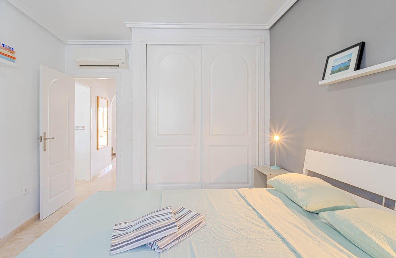 3 bedroom Townhouse for sale in Dona Pepa with pool - € 285,000 (Ref: 9972249)