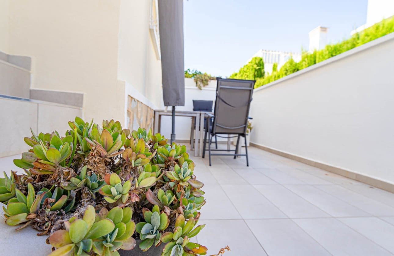 3 bedroom Townhouse for sale in Dona Pepa with pool - € 285,000 (Ref: 9972249)