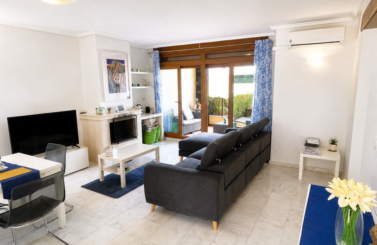 2 bedroom Apartment for sale in Algorfa - € 195,000 (Ref: 9972250)