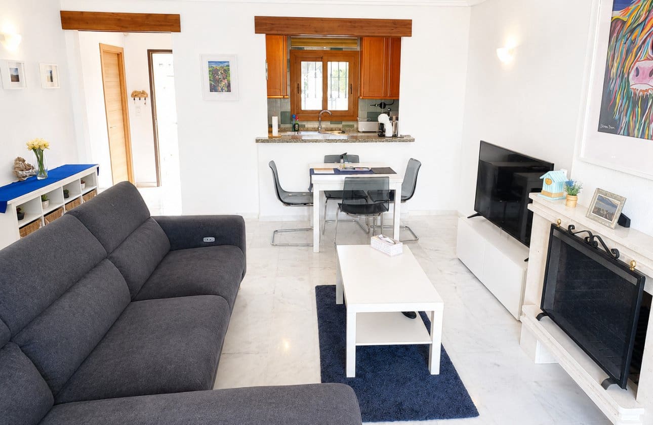 2 bedroom Apartment for sale in Algorfa - € 195,000 (Ref: 9972250)