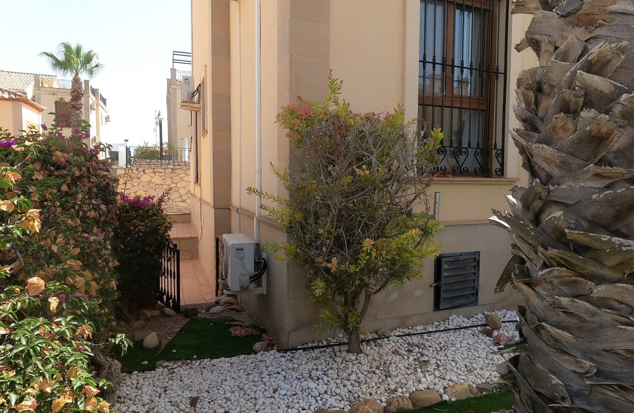 2 bedroom Apartment for sale in Algorfa - € 195,000 (Ref: 9972250)