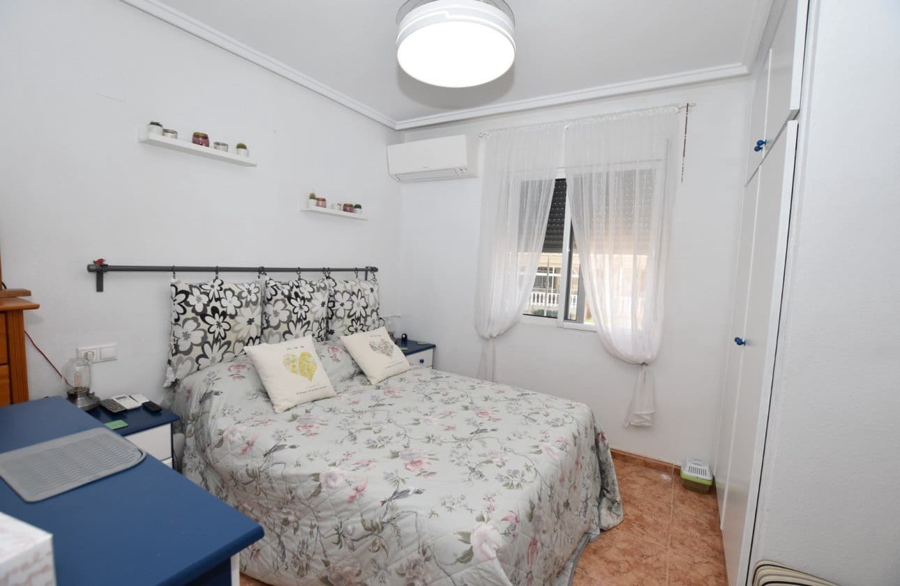 2 soveværelse Byhus til salg i Algorfa med swimmingpool - € 134.995 (Ref: 9972251)