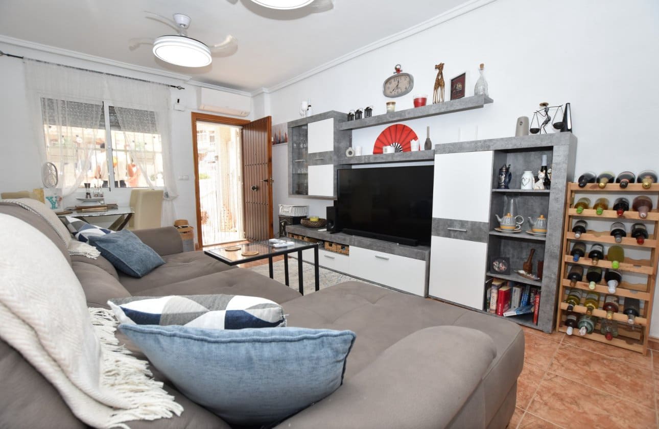 2 soveværelse Byhus til salg i Algorfa med swimmingpool - € 134.995 (Ref: 9972251)