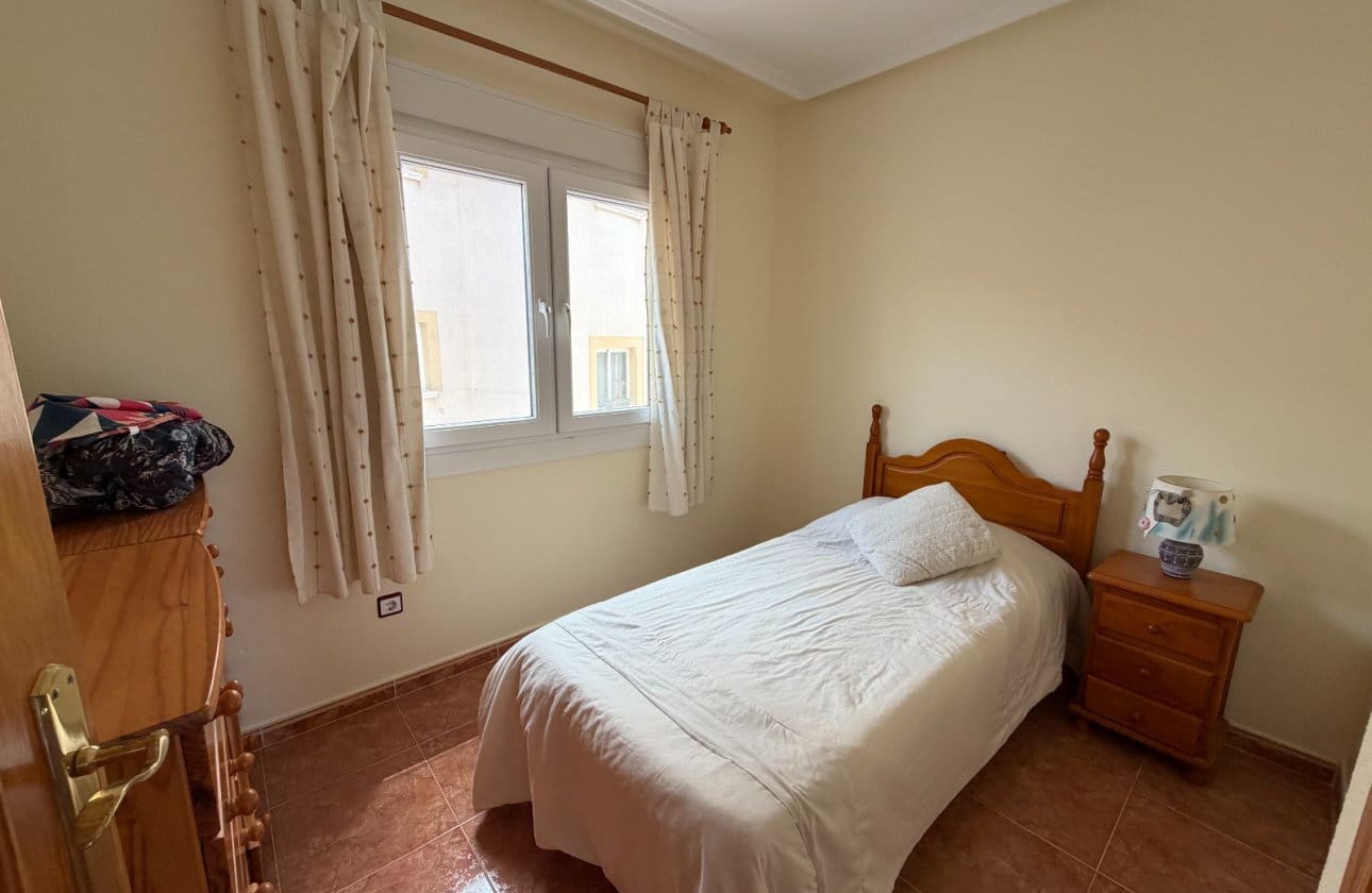 2 bedroom Townhouse for sale in Torremendo with pool - € 119,995 (Ref: 9972252)