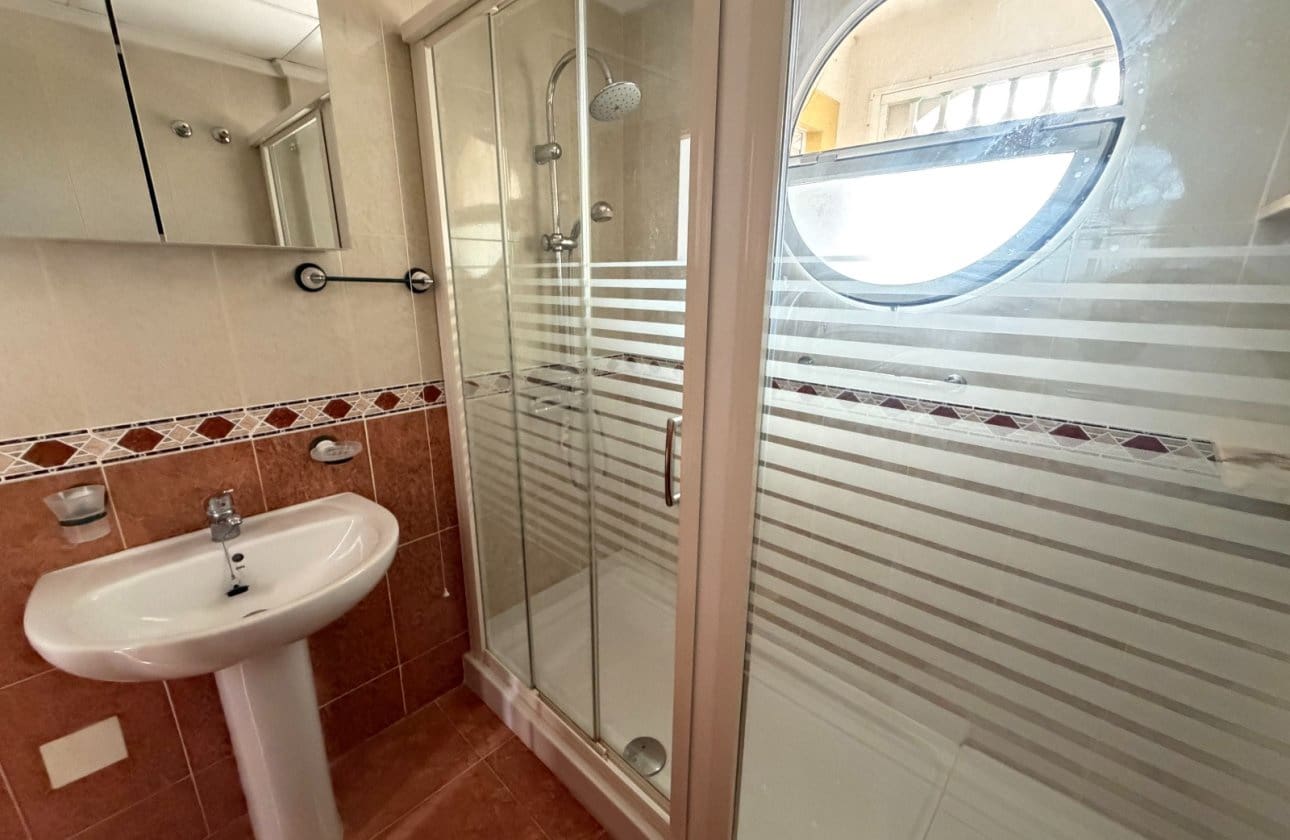 2 bedroom Townhouse for sale in Torremendo with pool - € 119,995 (Ref: 9972252)