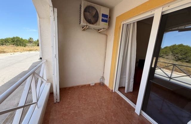 2 soveværelse Byhus til salg i Torremendo, Orihuela med swimmingpool - € 119.995 (Ref: 9972252)