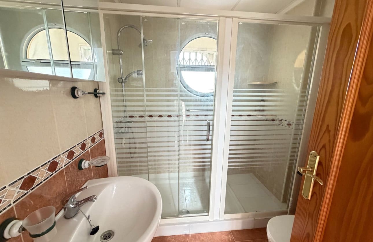2 bedroom Townhouse for sale in Torremendo with pool - € 119,995 (Ref: 9972252)