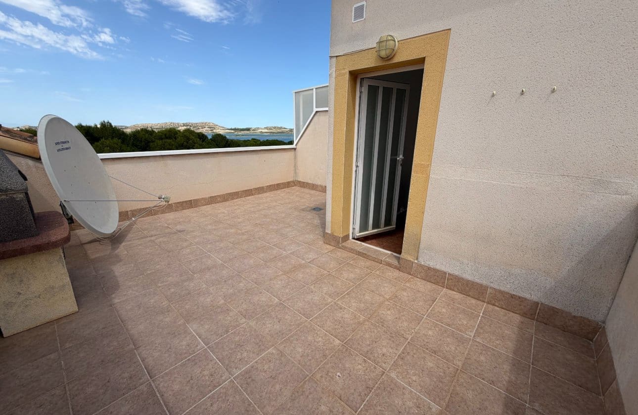 2 bedroom Townhouse for sale in Torremendo with pool - € 119,995 (Ref: 9972252)