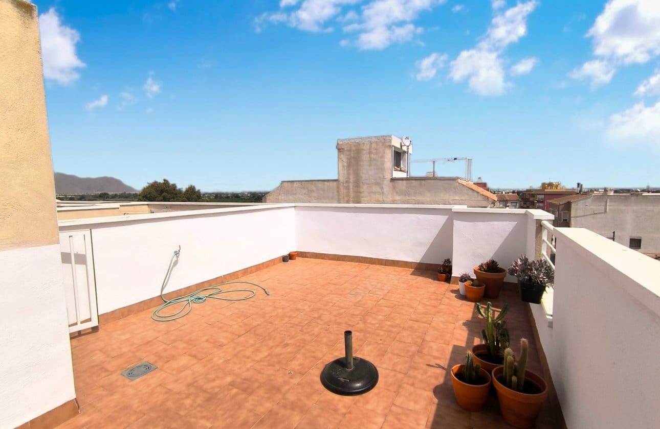 2 soveværelse Lejlighed til salg i Algorfa med swimmingpool - € 129.950 (Ref: 9972253)