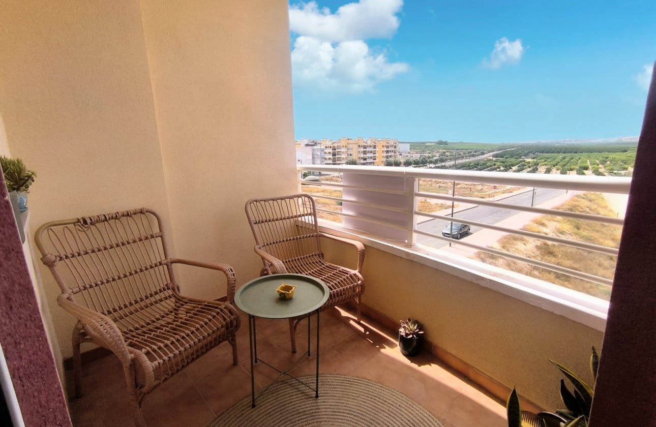 2 soveværelse Lejlighed til salg i Algorfa med swimmingpool - € 129.950 (Ref: 9972253)