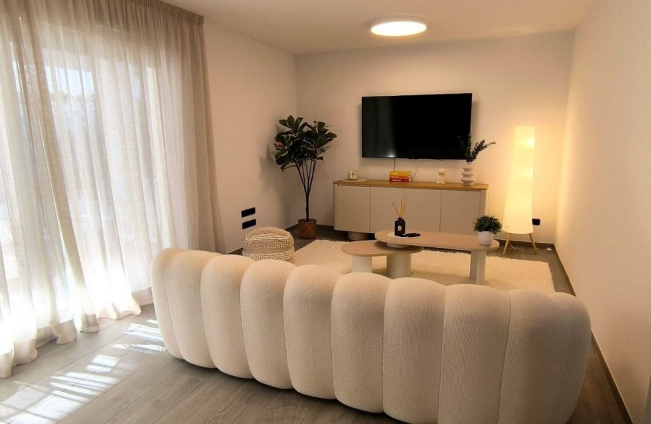 3 bedroom Apartment for sale in Algorfa with pool - € 360,000 (Ref: 9977577)