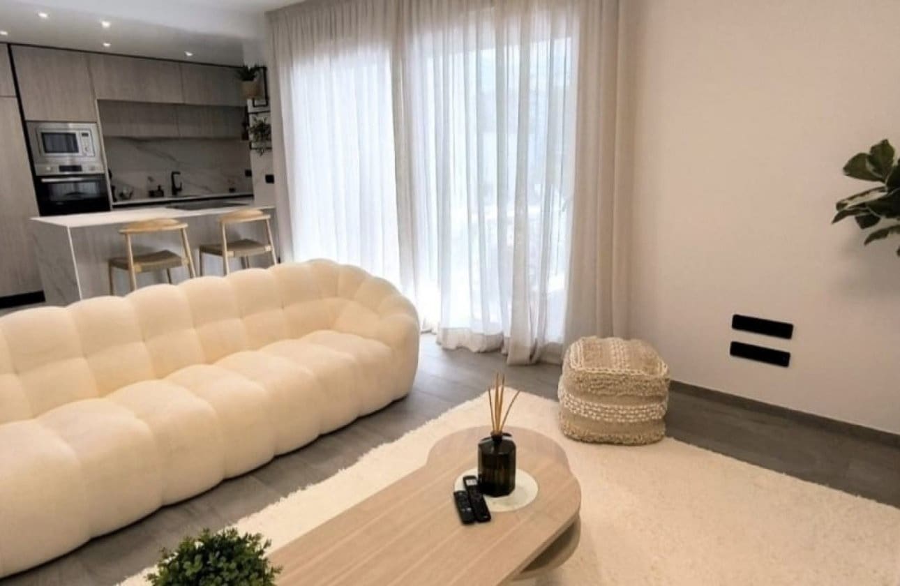 3 bedroom Apartment for sale in Algorfa with pool - € 360,000 (Ref: 9977577)
