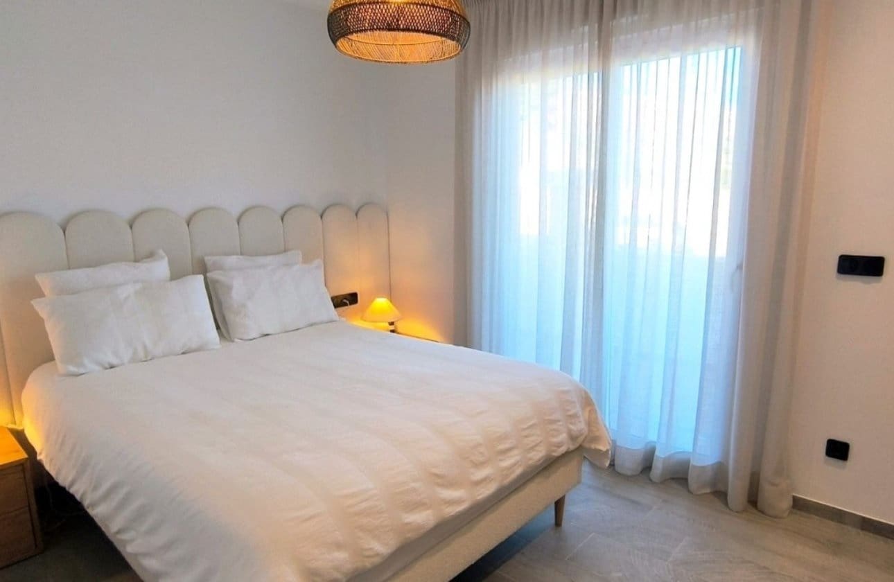 3 bedroom Apartment for sale in Algorfa with pool - € 360,000 (Ref: 9977577)