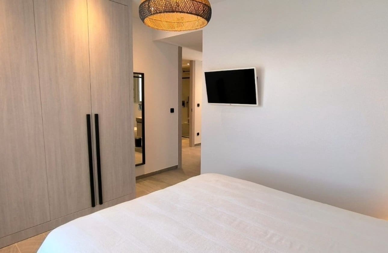 3 bedroom Apartment for sale in Algorfa with pool - € 360,000 (Ref: 9977577)