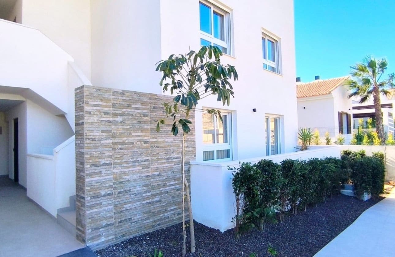 3 bedroom Apartment for sale in Algorfa with pool - € 360,000 (Ref: 9977577)