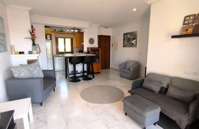 2 soveværelse Lejlighed til salg i Algorfa med swimmingpool garage - € 189.950 (Ref: 9984013)