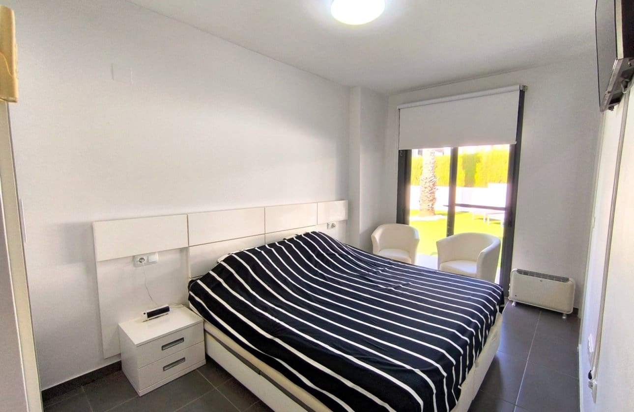 2 soverom Rekkehus til salgs i Algorfa med svømmebasseng garasje - € 285 000 (Ref: 9987160)