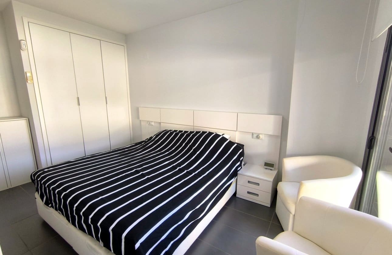 2 soverom Rekkehus til salgs i Algorfa med svømmebasseng garasje - € 285 000 (Ref: 9987160)