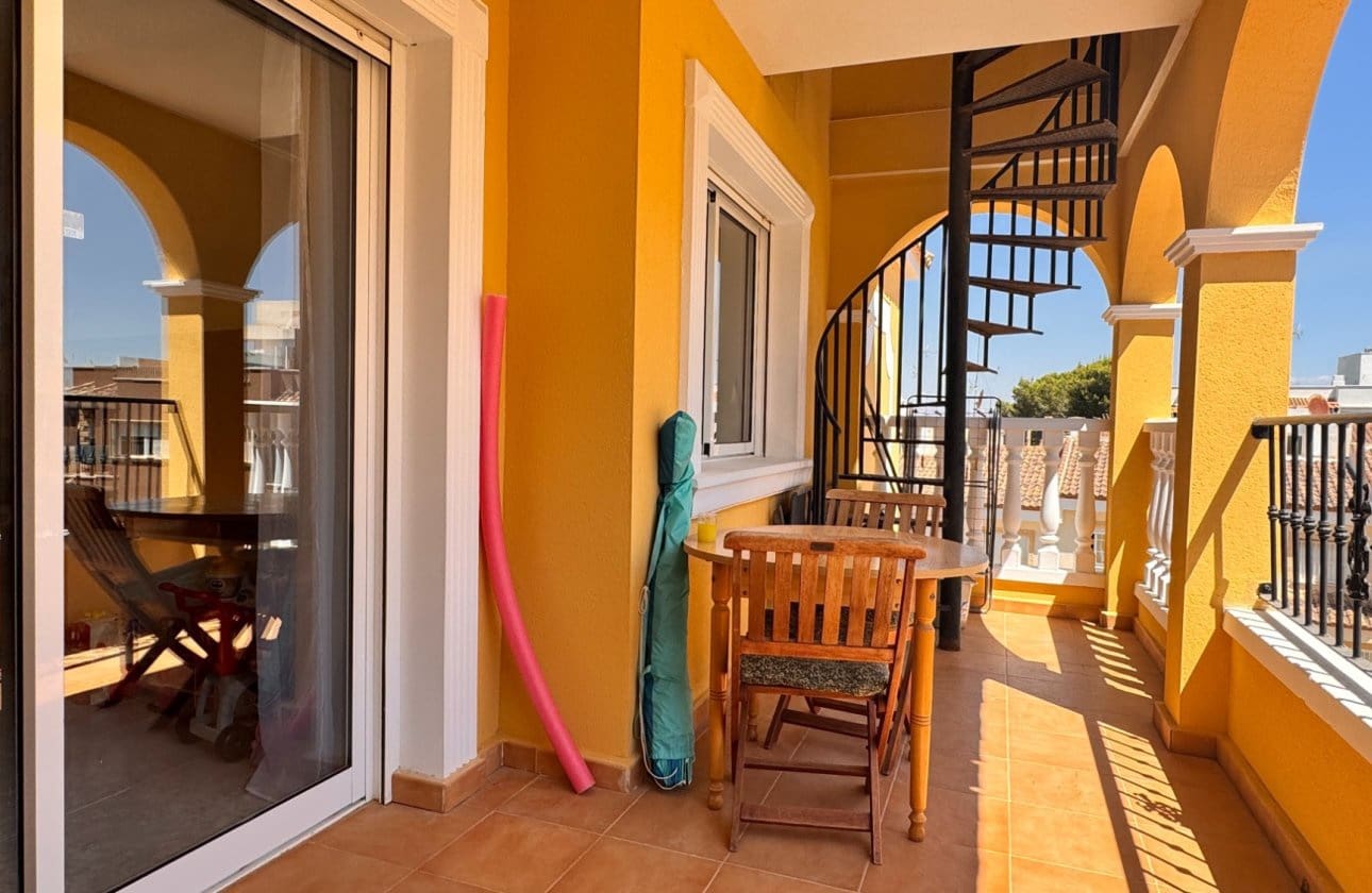 Apartamento de 2 habitaciones en Algorfa en venta con piscina garaje - 136.000 € (Ref: 9997804)