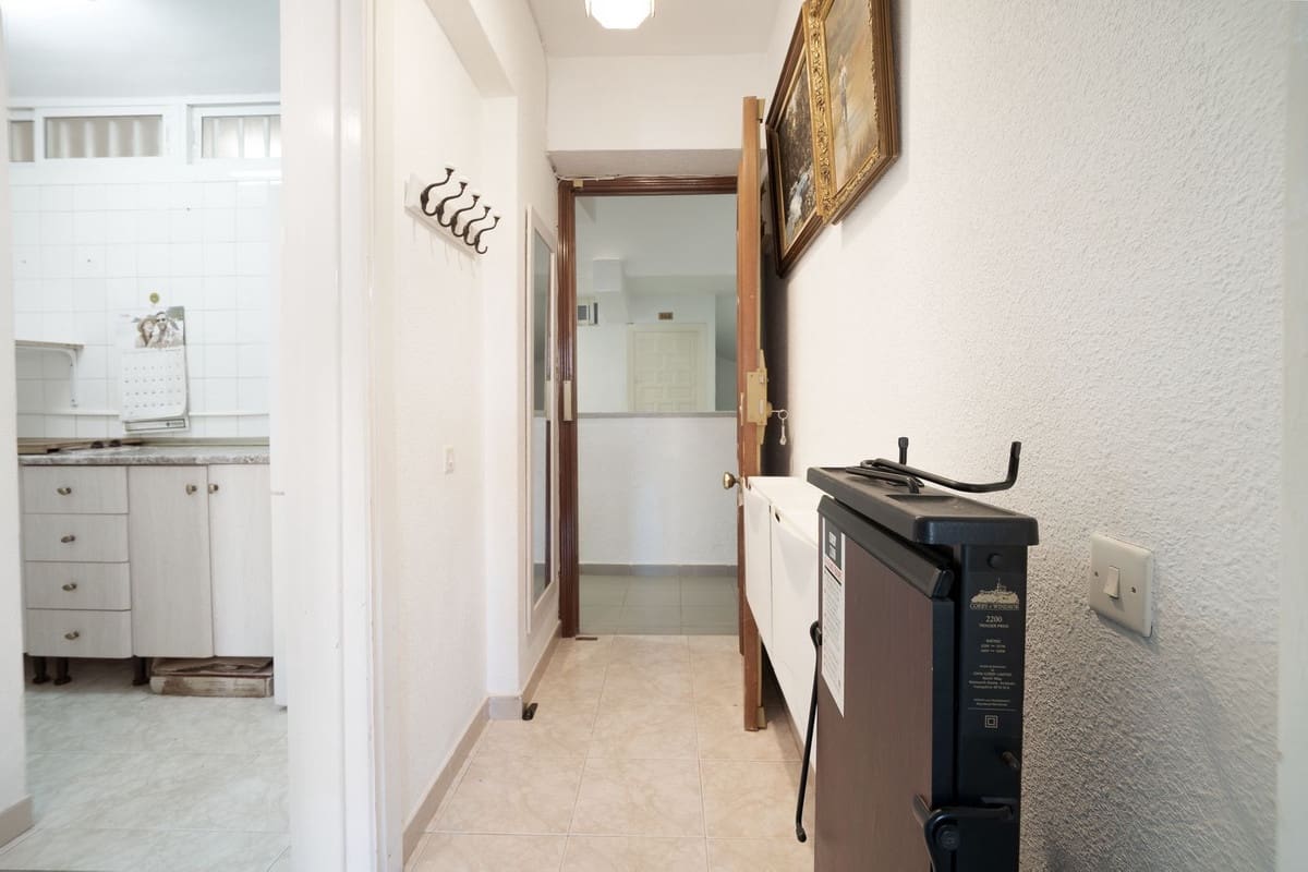 1 sypialnia Apartament na sprzedaż w Benalmadena Costa z basenem garażem - 210 000 € (Ref: 10018210)