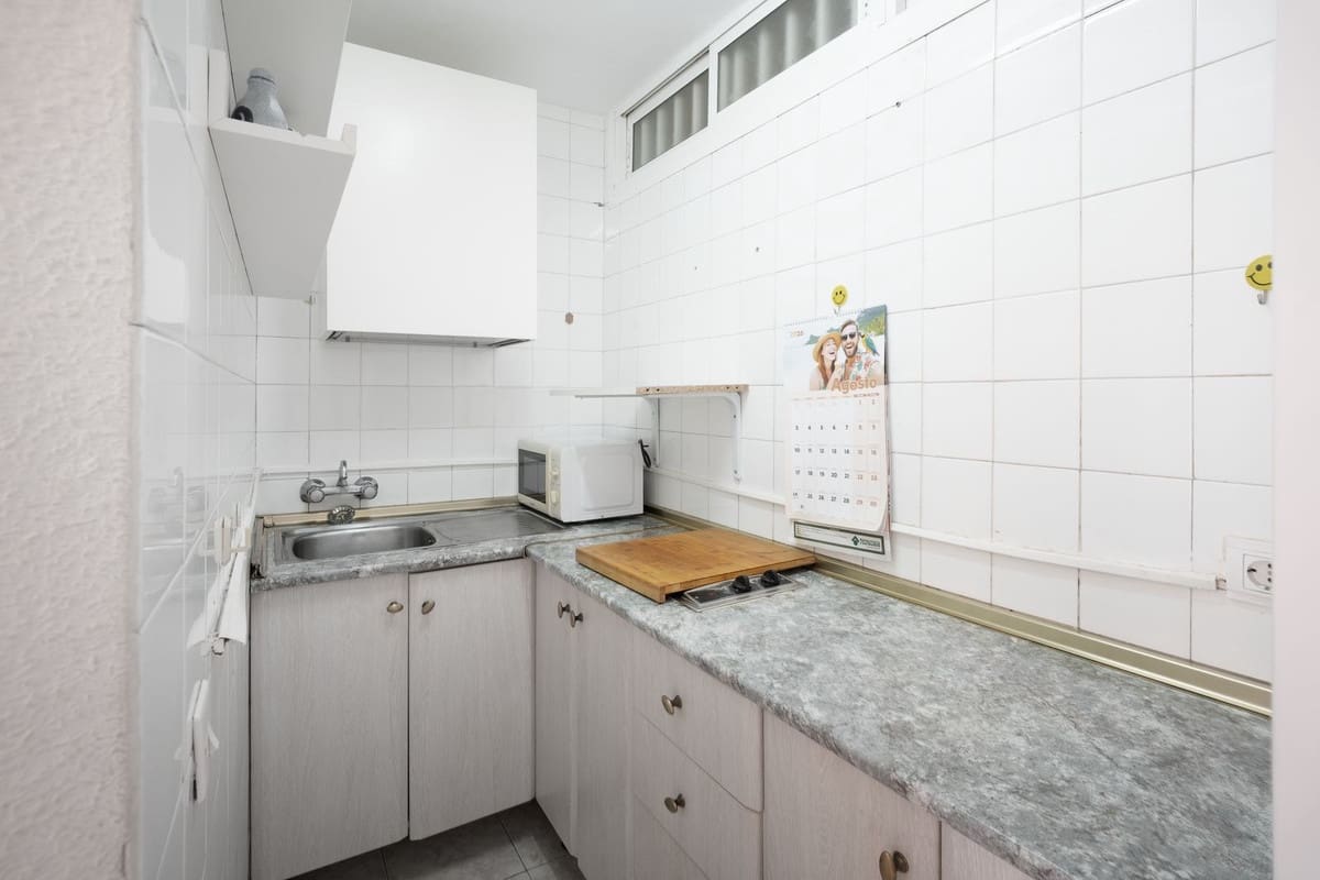 1 sypialnia Apartament na sprzedaż w Benalmadena Costa z basenem garażem - 210 000 € (Ref: 10018210)