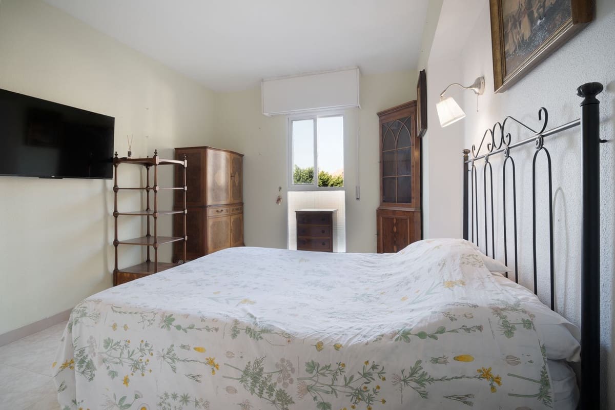 1 sypialnia Apartament na sprzedaż w Benalmadena Costa z basenem garażem - 210 000 € (Ref: 10018210)